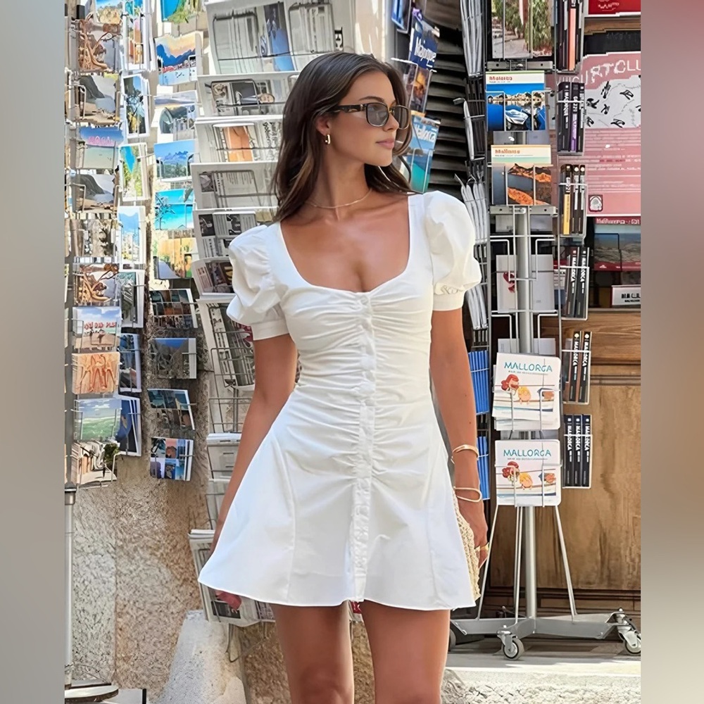 Elegant White Mini Dress